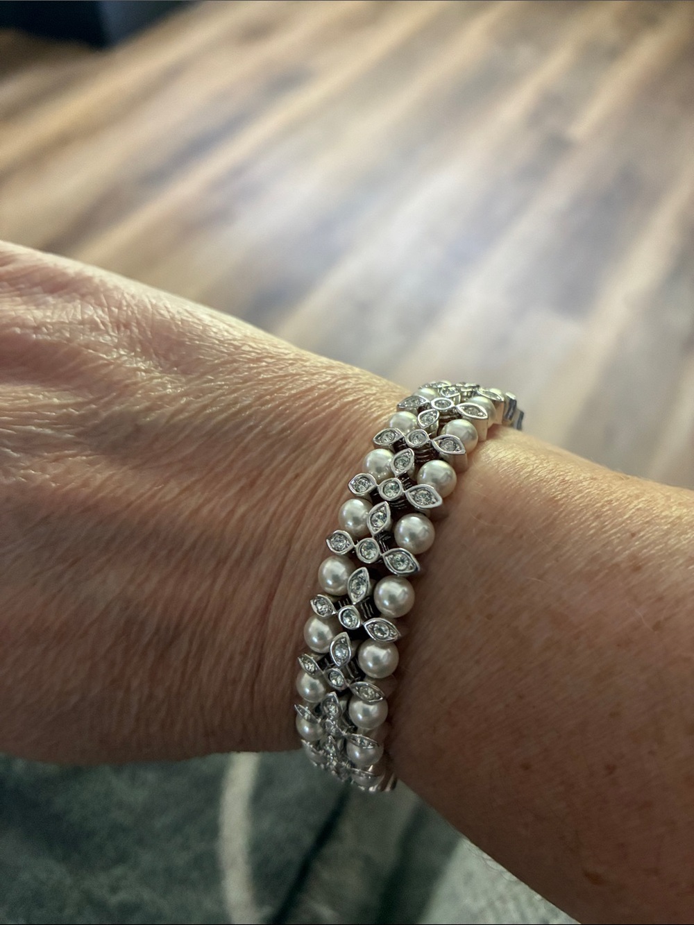 Swarovski Silver Bracelet with White Pearls and Crystal Petal Motifs
